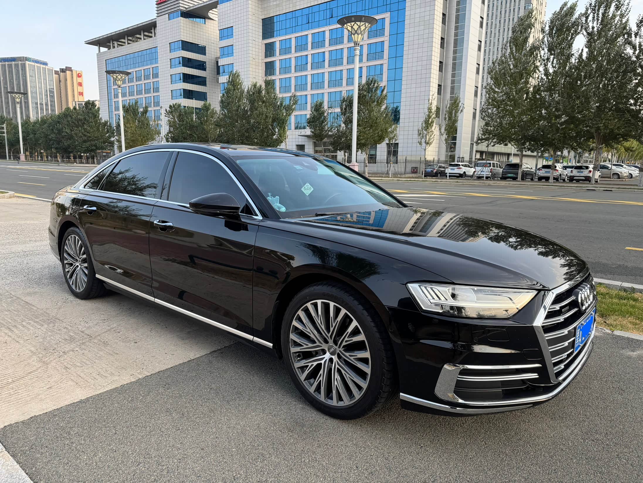 Audi A8 Fitment